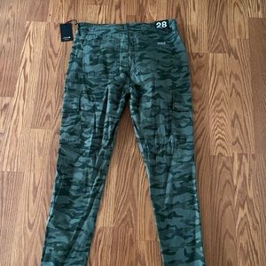 Joes jeans Green Camo pants (NWT
